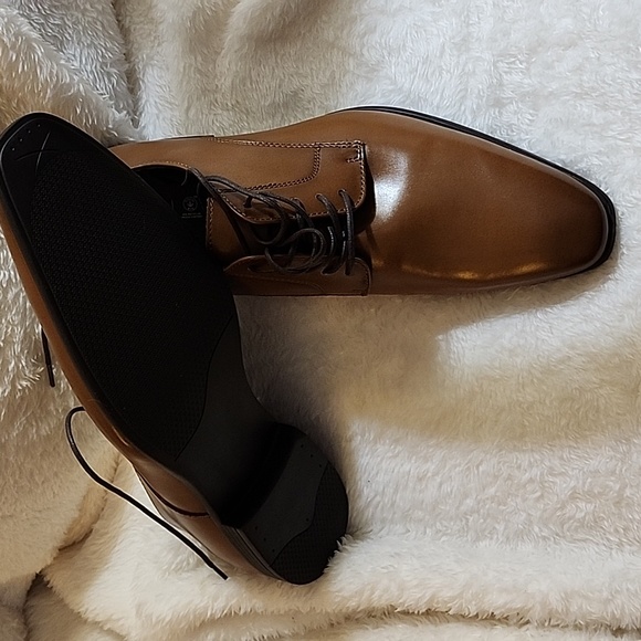 Brand New Abound shoes